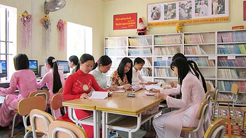 Sinh hoạt chuyên môn (Ảnh có tính chất minh họa: Báo Giáo dục và Thời đại) Sinh hoạt chuyên môn (Ảnh có tính chất minh họa: Báo Giáo dục và Thời đại)