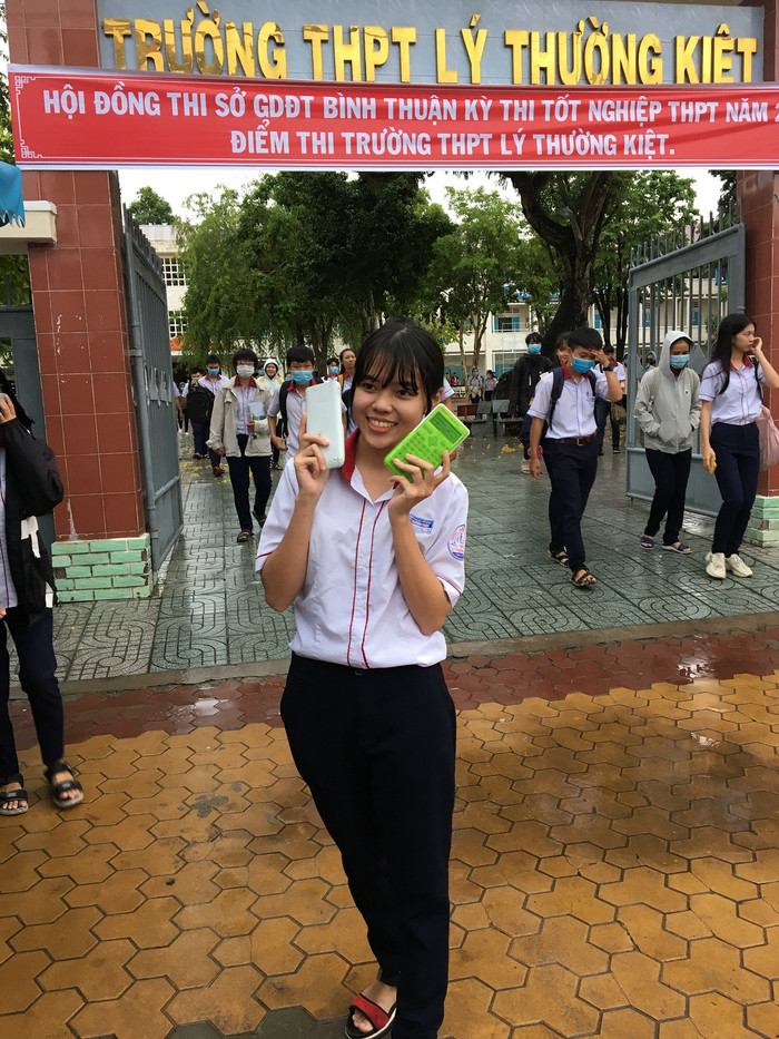 Vui vì làm bài khá tốt (Ảnh Phan Tuyết)