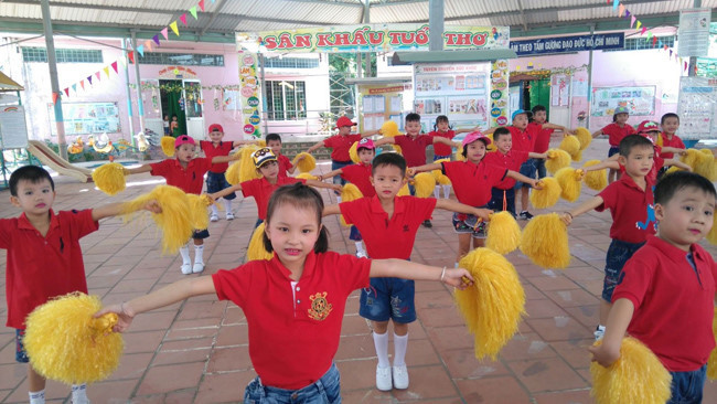 Học sinh nghỉ Tết dài ngày, để lấy lại nhịp sinh hoạt, học tập bình thường thì phụ huynh cần phải cho các em vào nề nếp (Ảnh chỉ mang tính chất minh họa, nguồn: Báo Giáo dục và Thời đại).