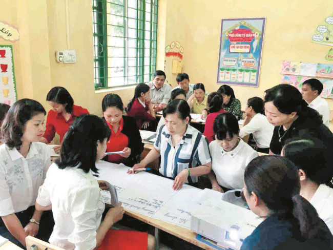 Tập huấn nâng cao trình độ giáo viên là việc cần làm thường xuyên (Ảnh minh họa: Báo Giáo dục và Thời đại). Tập huấn nâng cao trình độ giáo viên là việc cần làm thường xuyên (Ảnh minh họa: Báo Giáo dục và Thời đại).