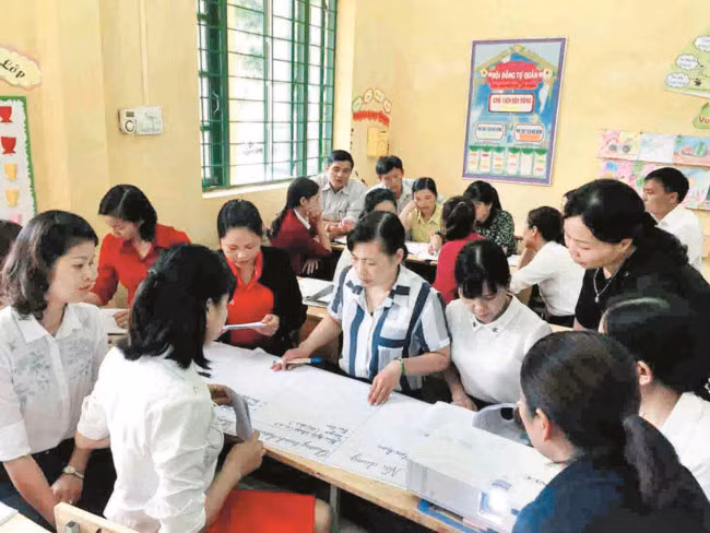 Nhiều thầy cô lo mất việc từ ngày 1/7/2020