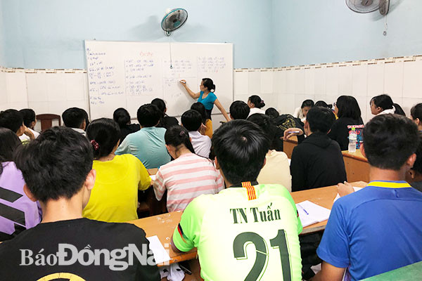 Ma trận liên kết dạy thêm, học trò trốn đâu cho thoát? ảnh 3 Ma trận liên kết dạy thêm, học trò trốn đâu cho thoát? ảnh 3