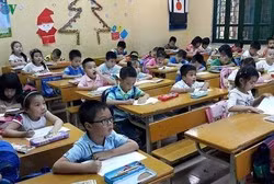 Nghỉ học dài ngày, học sinh lớp 1 rất dễ quên mất kiến thức đã học ở học kỳ 1 ảnh 2