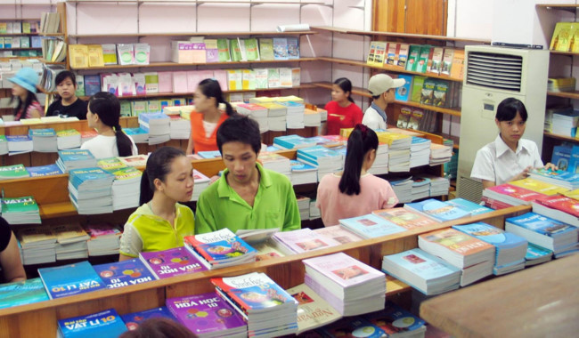 Có thời gian việc chọn sách mới hiệu quả (Ảnh: Hữu Cường-Báo giáo dục và Thời đại) Có thời gian việc chọn sách mới hiệu quả (Ảnh: Hữu Cường-Báo giáo dục và Thời đại)