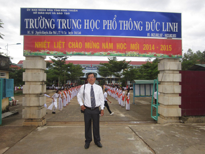 Thầy giáo Dương Thy Phan cựu giáo viên trường trung học ở Bình Thuận (Ảnh nhân vật cung cấp) Thầy giáo Dương Thy Phan cựu giáo viên trường trung học ở Bình Thuận (Ảnh nhân vật cung cấp)