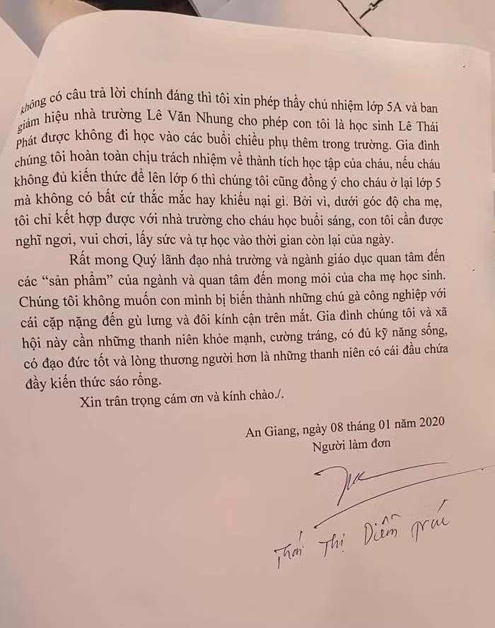 Sự việc phụ huynh ở An Giang xin cho con không học thêm- hiểu thế nào cho đúng? ảnh 2