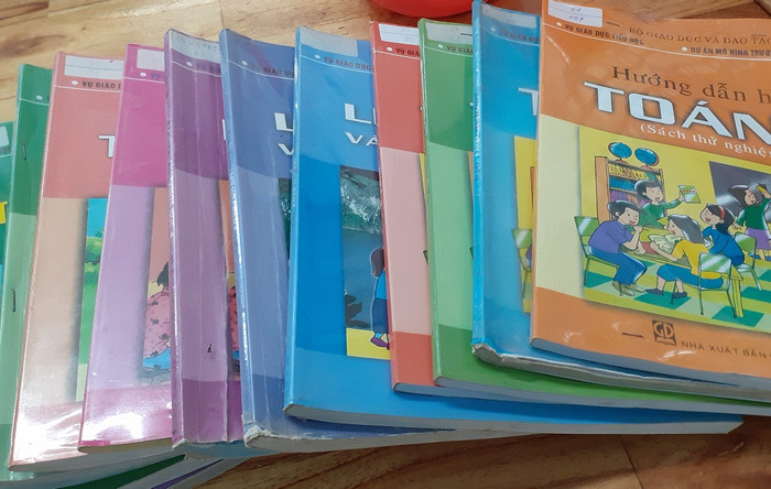 Một số học sinh Quảng Trị thiếu sách giáo khoa VNEN (Ảnh Phan Tuyết) Một số học sinh Quảng Trị thiếu sách giáo khoa VNEN (Ảnh Phan Tuyết)