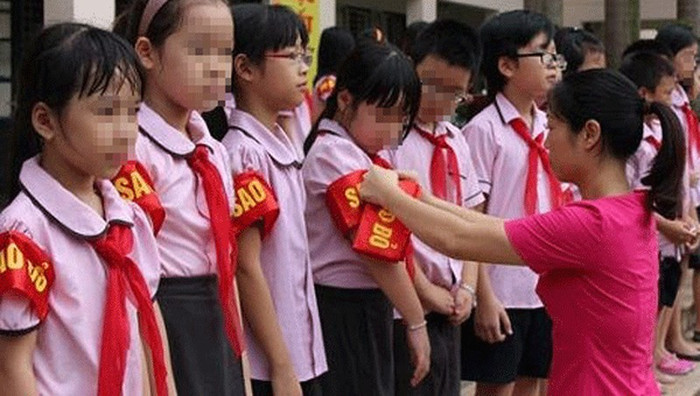 Đội sao đỏ trong nhà trường (Ảnh minh họa: Báo Pháp luật) Đội sao đỏ trong nhà trường (Ảnh minh họa: Báo Pháp luật)