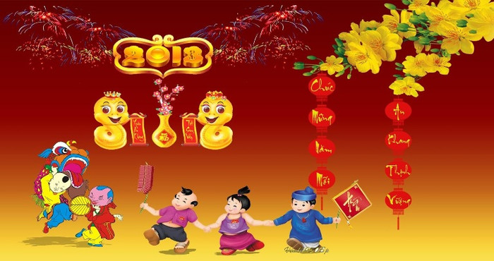 Chơi câu đối trong ngày tết là nét văn hóa truyền thống của người Việt.