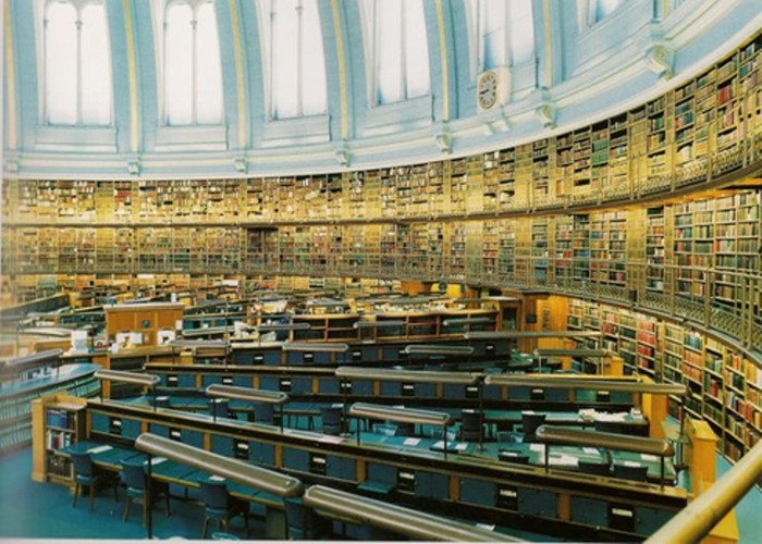 Phòng đọc sách tại Bảo tàng nước Anh. Ảnh: Candida Hofer. Phòng đọc sách tại Bảo tàng nước Anh. Ảnh: Candida Hofer.