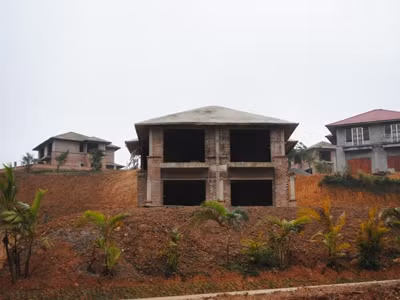 Biệt thự xây trên đồi Đá Bạc, xã Yên Bài. Ảnh: Tuấn Minh. Biệt thự xây trên đồi Đá Bạc, xã Yên Bài. Ảnh: Tuấn Minh.