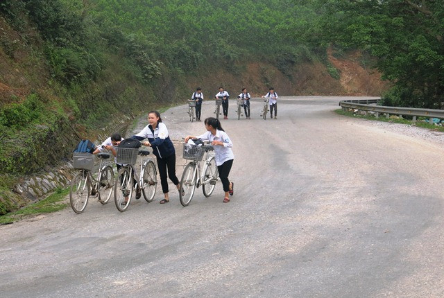 Báo động nạn bỏ học đi làm thuê ở Thừa Thiên-Huế ảnh 4 Báo động nạn bỏ học đi làm thuê ở Thừa Thiên-Huế ảnh 4