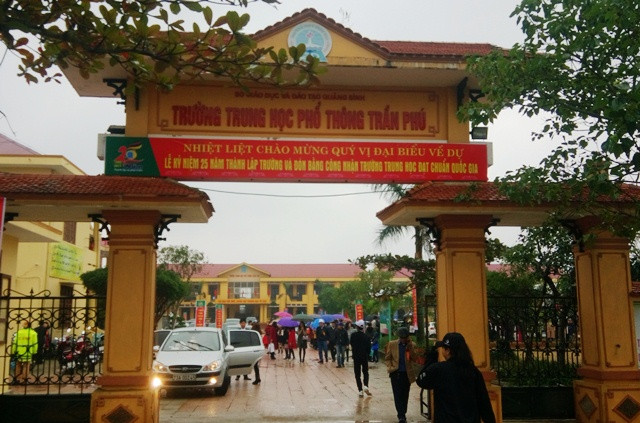 Sau 25 năm, Trường Trung học phổ thông Trần Phú đã có nhiều bước phát triển và đổi mới. Sau 25 năm, Trường Trung học phổ thông Trần Phú đã có nhiều bước phát triển và đổi mới.