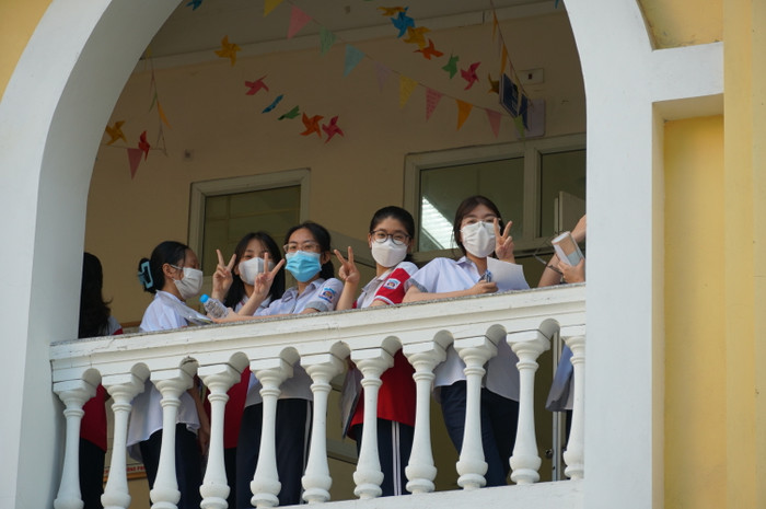 Các thí sinh giữ trạng thái vui vẻ, hứng khởi để có thể làm bài thi tốt nhất (Ảnh: Phạm Linh) Các thí sinh giữ trạng thái vui vẻ, hứng khởi để có thể làm bài thi tốt nhất (Ảnh: Phạm Linh)