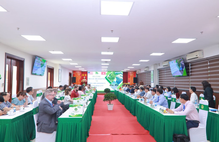 Trường Đại học Nông Lâm Thành phố Hồ Chí Minh đón đoàn đại biểu hơn 20 trường đại học danh tiếng Hoa kỳ, mở ra cơ hội hợp tác giáo dục toàn cầu. Ảnh: website nhà trường. anh-2.jpg