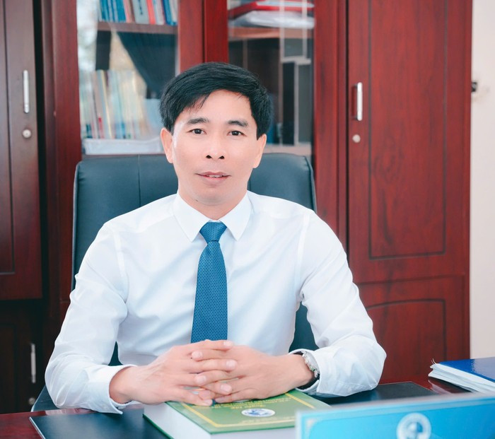 Tiến sĩ Trương Đình Thăng - Hiệu trưởng Trường Cao đẳng Sư phạm Quảng Trị. (Ảnh website nhà trường). thay-Thăng.jpg
