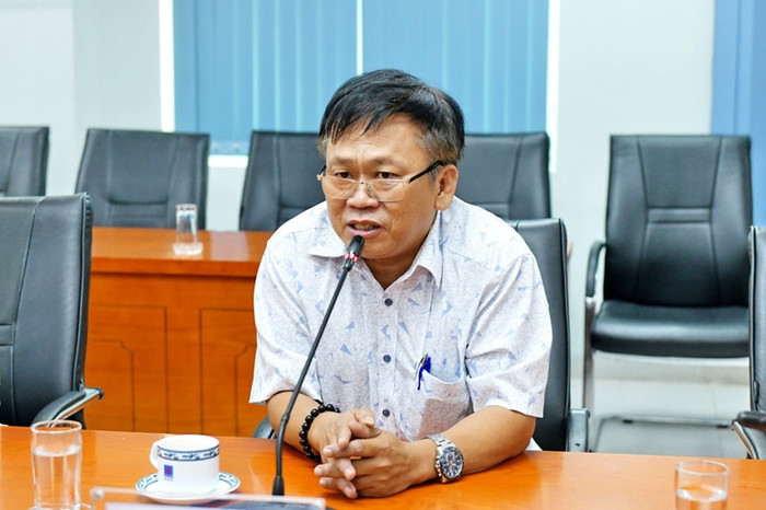 Thạc sĩ Nguyễn Duy Dũng - Phó Hiệu trưởng Trường Cao đẳng Kỹ Nghệ Dung Quất (tỉnh Quảng Ngãi). Ảnh: NVCC. thay-Dung.jpg