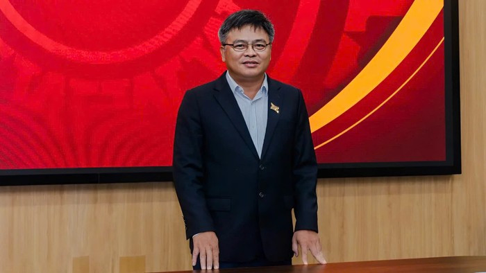 Phó Giáo sư, Tiến sĩ Phạm Văn Song - Hiệu trưởng Trường Đại học Công nghệ Miền Đông. Ảnh: NVCC. thay-Song-2.jpg