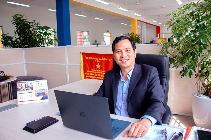 Tiến sĩ Nguyễn Quang Vũ - Trưởng phòng Đào tạo, Trường Đại học Công nghệ Thông tin và Truyền thông Việt - Hàn (Đại học Đà Nẵng). Ảnh: NVCC. thay-quang.jpg