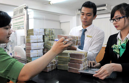 Đầu năm, lượng tiền mặt gửi vào các ngân hàng tăng mạnh.