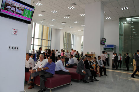 Không gian bên trong tòa nhà khá thân thiện… Không gian bên trong tòa nhà khá thân thiện…