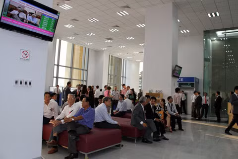 Không gian bên trong tòa nhà khá thân thiện…