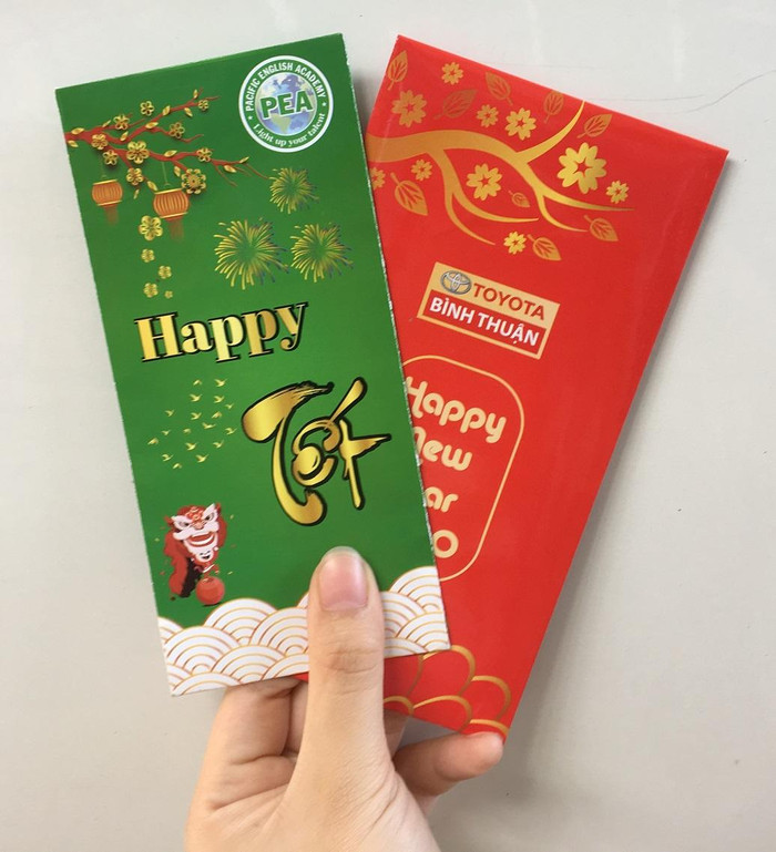 Quà Tết của công đoàn và nhà trường không có giá trị nhiều về vật chất nhưng mang nặng giá trị từ tinh thần (Ảnh Đỗ Quyên) Quà Tết của công đoàn và nhà trường không có giá trị nhiều về vật chất nhưng mang nặng giá trị từ tinh thần (Ảnh Đỗ Quyên)