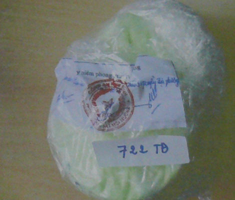 Bún được tẩy trắng bằng huỳnh quang. Bún được tẩy trắng bằng huỳnh quang.