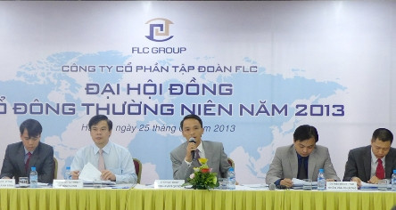 Tại ĐH cổ đông thường niên 2013, FLC công bố tạm ứng cổ tức cho cổ đông với mức 5%.