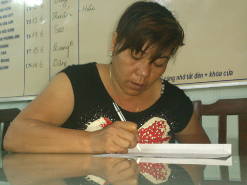 Hoàng Thị Thuỷ khai nhận tại cơ quan công an. Hoàng Thị Thuỷ khai nhận tại cơ quan công an.