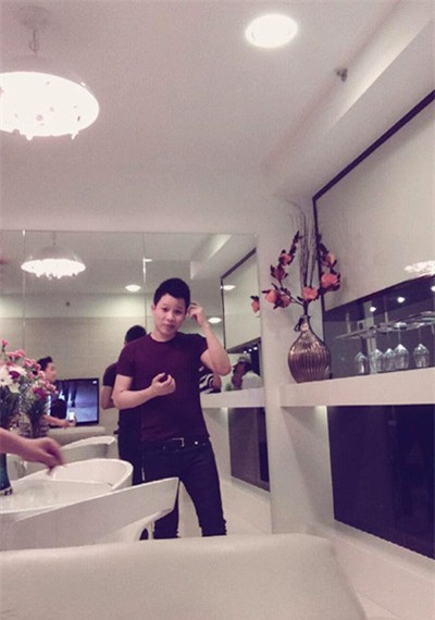 Khắc Tiệp tự hào với căn nhà tiền tỷ của mình.