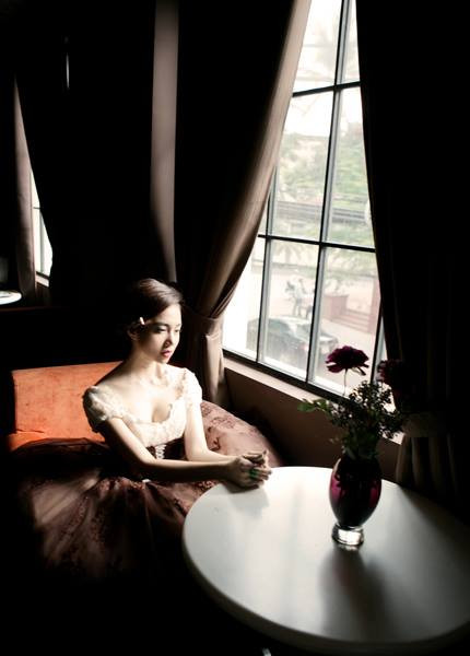 Đinh Ngọc Điệp chia sẻ tạo hình cuốn hút trong bộ ảnh mới mang tên "Khoảnh khắc". Đinh Ngọc Điệp chia sẻ tạo hình cuốn hút trong bộ ảnh mới mang tên "Khoảnh khắc".