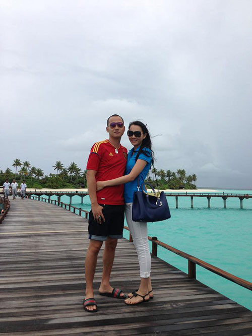 Ngọc Thạch đã có lễ ăn hỏi vào cuối tháng 12 vừa qua tại quê nhà của cô. Ngọc Thạch đã có lễ ăn hỏi vào cuối tháng 12 vừa qua tại quê nhà của cô.