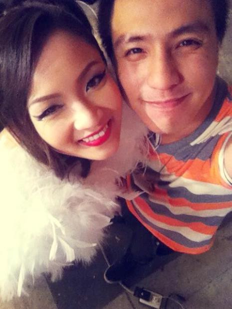 Tăng Nhật Tuệ khoe ảnh chụp cùng Thủy Top. Anh tinh nghịch chia sẻ: "2 con Cáo. Clip sắp phát hành của Thuỷ Top . Tất cả mọi người đều là siêu nhưn". Tăng Nhật Tuệ khoe ảnh chụp cùng Thủy Top. Anh tinh nghịch chia sẻ: "2 con Cáo. Clip sắp phát hành của Thuỷ Top . Tất cả mọi người đều là siêu nhưn".