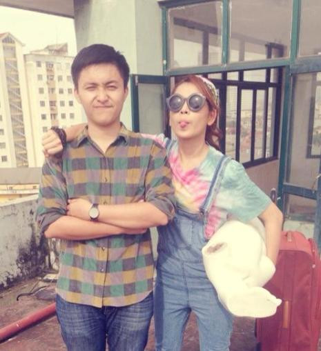 Chi Pu cho biết kế hoạch làm phim của mình: "Bắt đầu ngày quay đầu tiên dự án phim ngắn "rooftop girl" do Chi và Kaleidoskop Visuals sản xuất. Hồi hộp vô cùng tận... Ekip cố lênnnnnn". Chi Pu cho biết kế hoạch làm phim của mình: "Bắt đầu ngày quay đầu tiên dự án phim ngắn "rooftop girl" do Chi và Kaleidoskop Visuals sản xuất. Hồi hộp vô cùng tận... Ekip cố lênnnnnn".