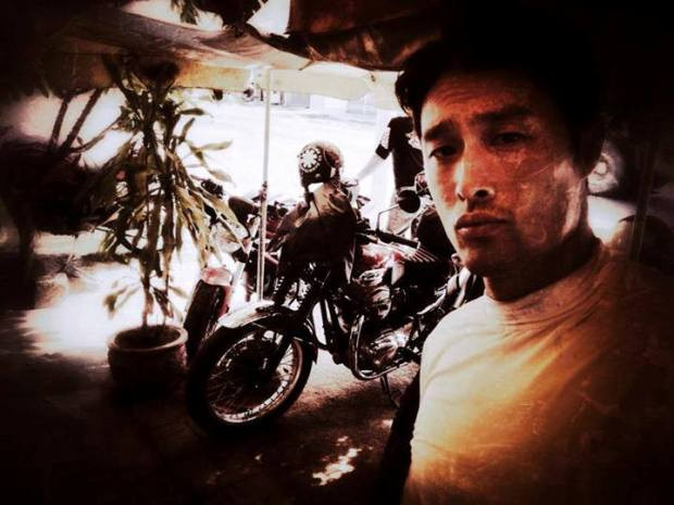 Johnny Trí Nguyễn hài hước chia trẻ trên facebook: "Nghĩ ra thấy mắc cười. Vài chục năm trước đi dã ngoại như vầy chỉ sợ cướp, còn bây giờ chỉ sợ công an giao thông... Hehehe". Johnny Trí Nguyễn hài hước chia trẻ trên facebook: "Nghĩ ra thấy mắc cười. Vài chục năm trước đi dã ngoại như vầy chỉ sợ cướp, còn bây giờ chỉ sợ công an giao thông... Hehehe".