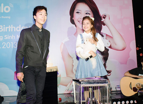 Màn ảo thuật đặc biệt dành tặng Chi Pu.