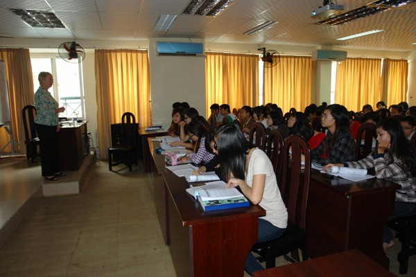 Giảng viên làm việc không nghiêm túc cũng sẽ bị xử phạt (Ảnh minh họa: Internet) Giảng viên làm việc không nghiêm túc cũng sẽ bị xử phạt (Ảnh minh họa: Internet)