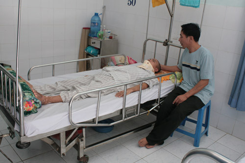 "Chẳng có BV nào có thể thực hiện ngay việc nâng cấp trang thiết bị ngay khi tăng giá". Chang co benh vien nao nang cap thiet bi du gia da tang