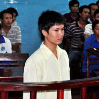 Bị cáo trước tòa. Bị cáo trước tòa.