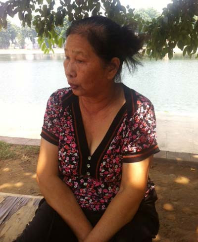 Sự thực về bà cụ cơ khổ ở hồ Thiền Quang ảnh 1 Sự thực về bà cụ cơ khổ ở hồ Thiền Quang, Tin tức trong ngày, ba gia, ba gia ngheo, buon ma tuy, nha hao tam, lua dao, choi lo de, di tu, ho ngheo, nghien hut, tin tuc, tin nhanh, tin hot, vn