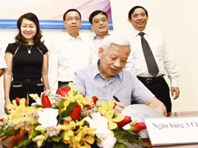 Cũng trong cuộc phỏng vấn này, ông cho biết: "Cho đến giờ phút này, khi ACB trở thành nạn nhân là câu chuyện khiến mình day dứt nhất. Người ta cố ý quên một việc cực kỳ quan trọng là khi Luật Doanh nghiệp ra đời, tạo ra cuộc cách mạng trong phát triển kinh tế-xã hội (mà mình là người có đóng góp hết sức quan trọng, nếu không muốn nói là cha đẻ của bộ luật đó), là người dân có thể làm bất cứ việc gì nếu pháp luật không cấm. Toàn bộ câu chuyện chỉ chốt ở chỗ đó thôi".