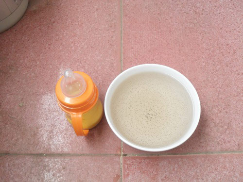 Ở chung cư tiền tỉ, uống nước cực độc ảnh 1 Ở chung cư tiền tỉ, uống nước cực độc, Tin tức trong ngày, nuoc nhiem thach tin, chung cu tien ti, nuoc nhiem doc, nhiem doc, nuoc sinh hoat, mau nuoc, khu chung cu, bao, tin tuc, tin hot, tin hay, vn