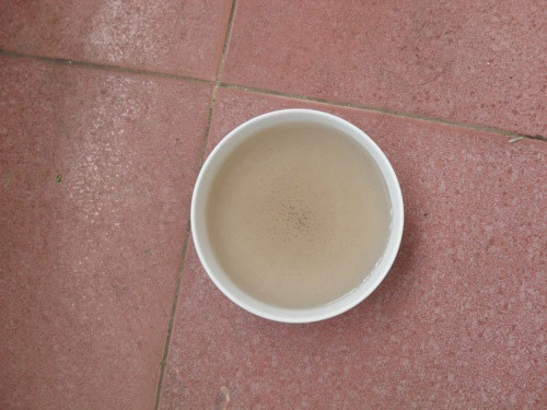 Ở chung cư tiền tỉ, uống nước cực độc ảnh 2 Ở chung cư tiền tỉ, uống nước cực độc, Tin tức trong ngày, nuoc nhiem thach tin, chung cu tien ti, nuoc nhiem doc, nhiem doc, nuoc sinh hoat, mau nuoc, khu chung cu, bao, tin tuc, tin hot, tin hay, vn