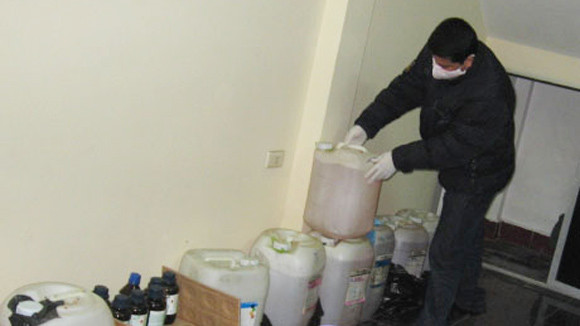 Nhiều loại hóa chất, tiền chất, thiết bị, máy móc sản xuất ma túy bị thu giữ