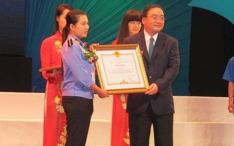 "Xả thân" cho những chuyến tàu an toàn, Tin tức trong ngày, duong sat, tau hoa, tai nan, giao thong, quan ly duong sat, nguoi hung, xi nghiep dau may ha noi, tin tuc, tin nhanh, tin hot, vn