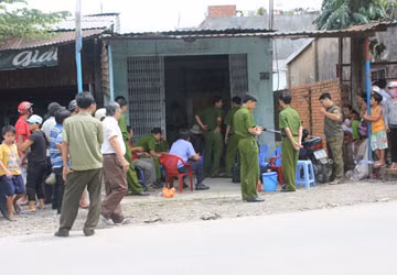 Người vợ trẻ treo cổ trong phòng trọ ảnh 1