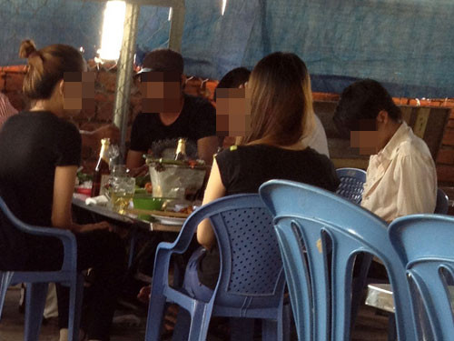 Chạy dài... nữ đệ tử lưu linh: Đủ chuyện bi hài ảnh 1 Chạy dài... nữ đệ tử lưu linh: Đủ chuyện bi hài ảnh 1