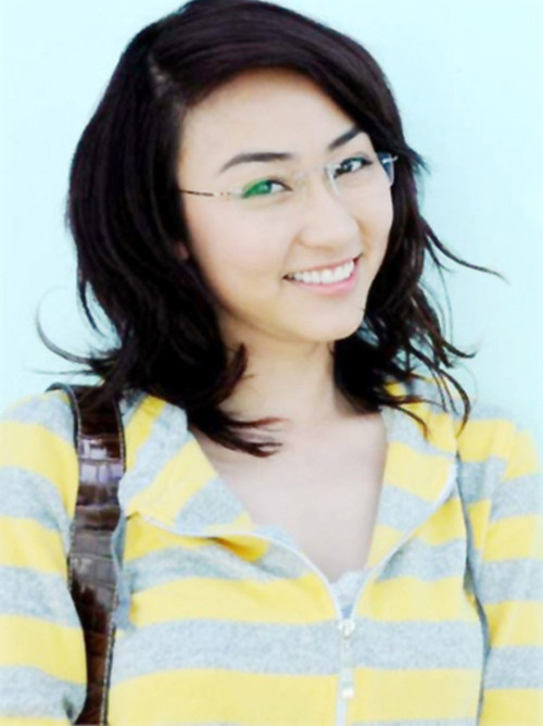 Một Ngân Khánh trẻ trung, tươi tắn ngày nào. Một Ngân Khánh trẻ trung, tươi tắn ngày nào.