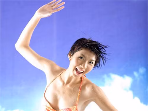 Ngọc Quyên trẻ trung ngày mới vào nghề. Ngọc Quyên trẻ trung ngày mới vào nghề.